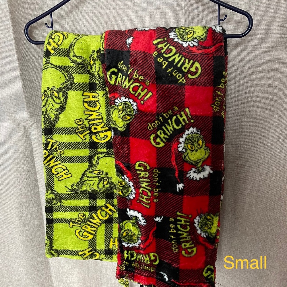 2 fleece grinch pants